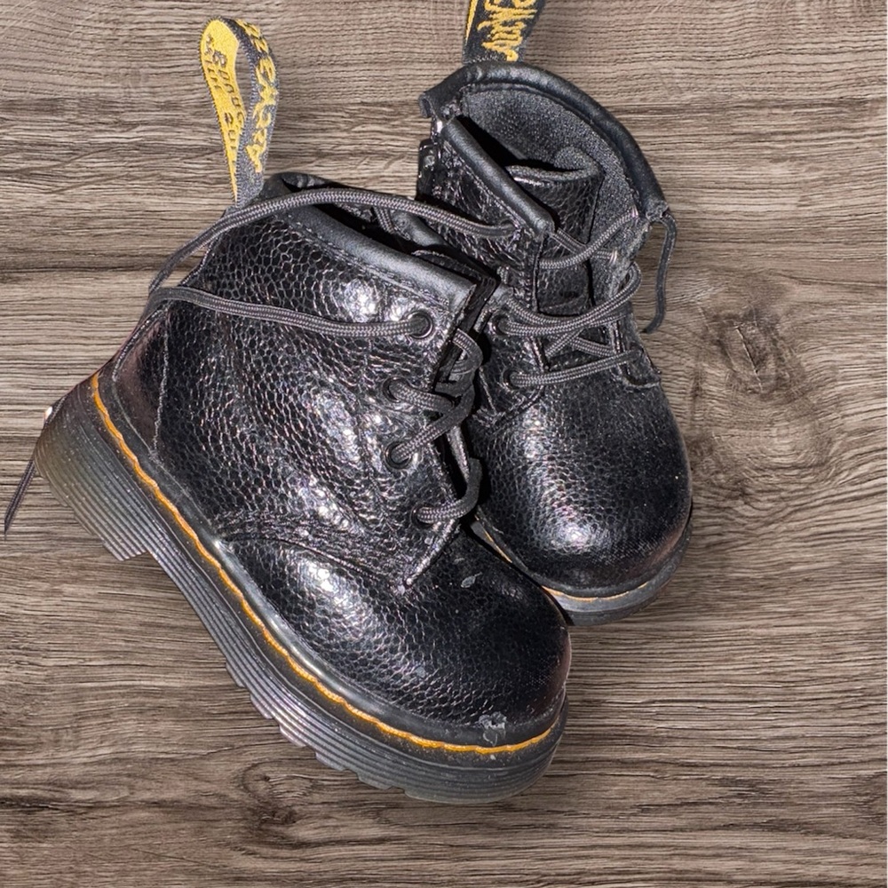 Dr. Martens Shiny Black Kids Boots